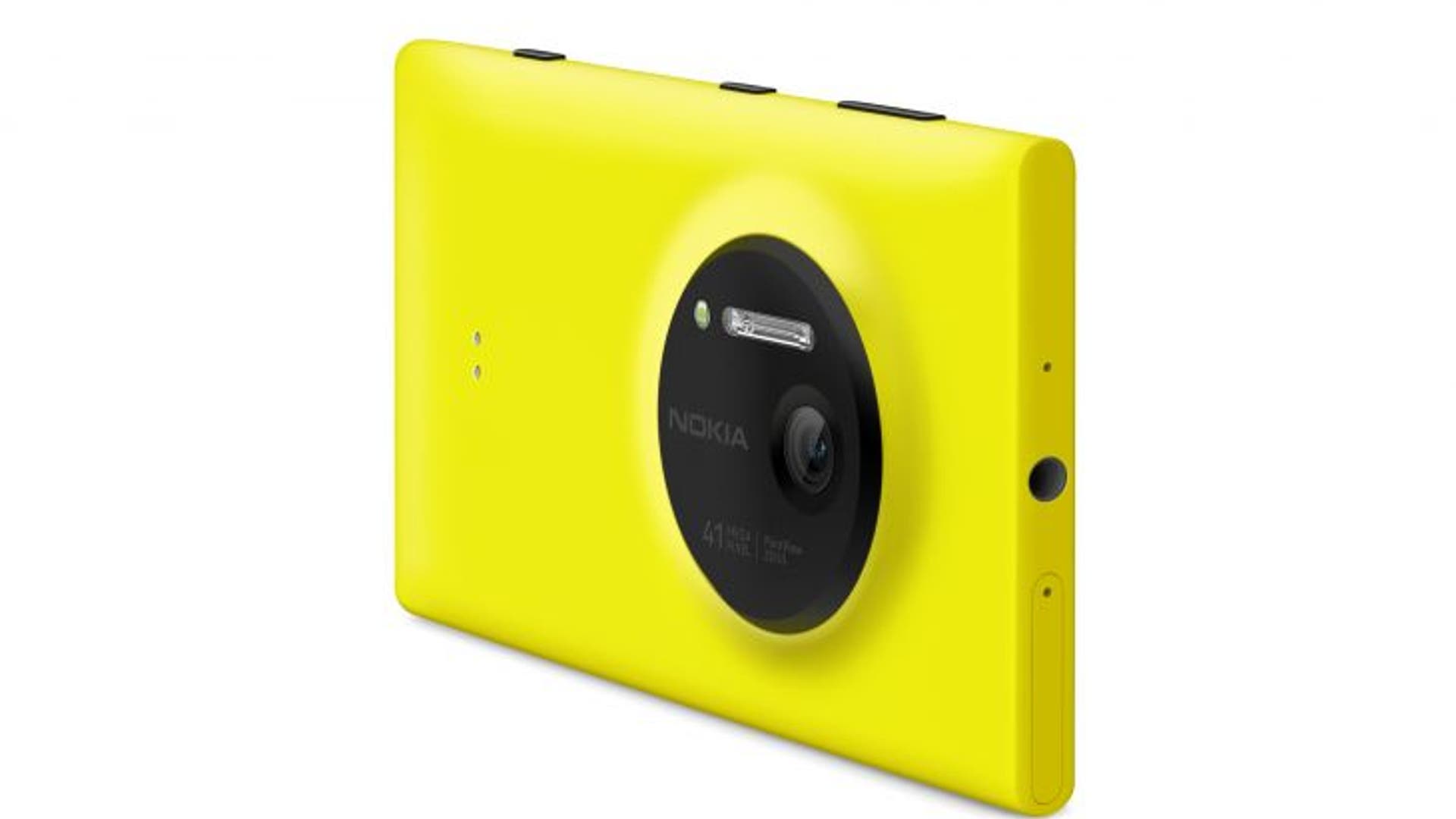 700_nokia_lumia_1020_back