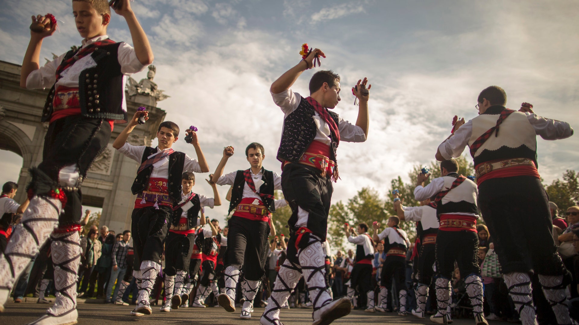 Spain_Sheep_Crossing_Garc_1_
