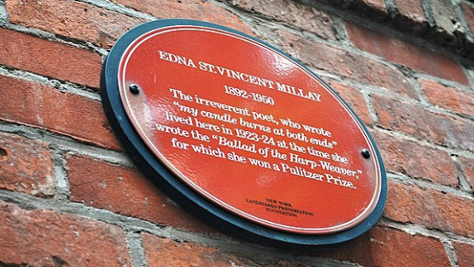 75_5_Bedford_Skinny_plaque_Millay_574x430