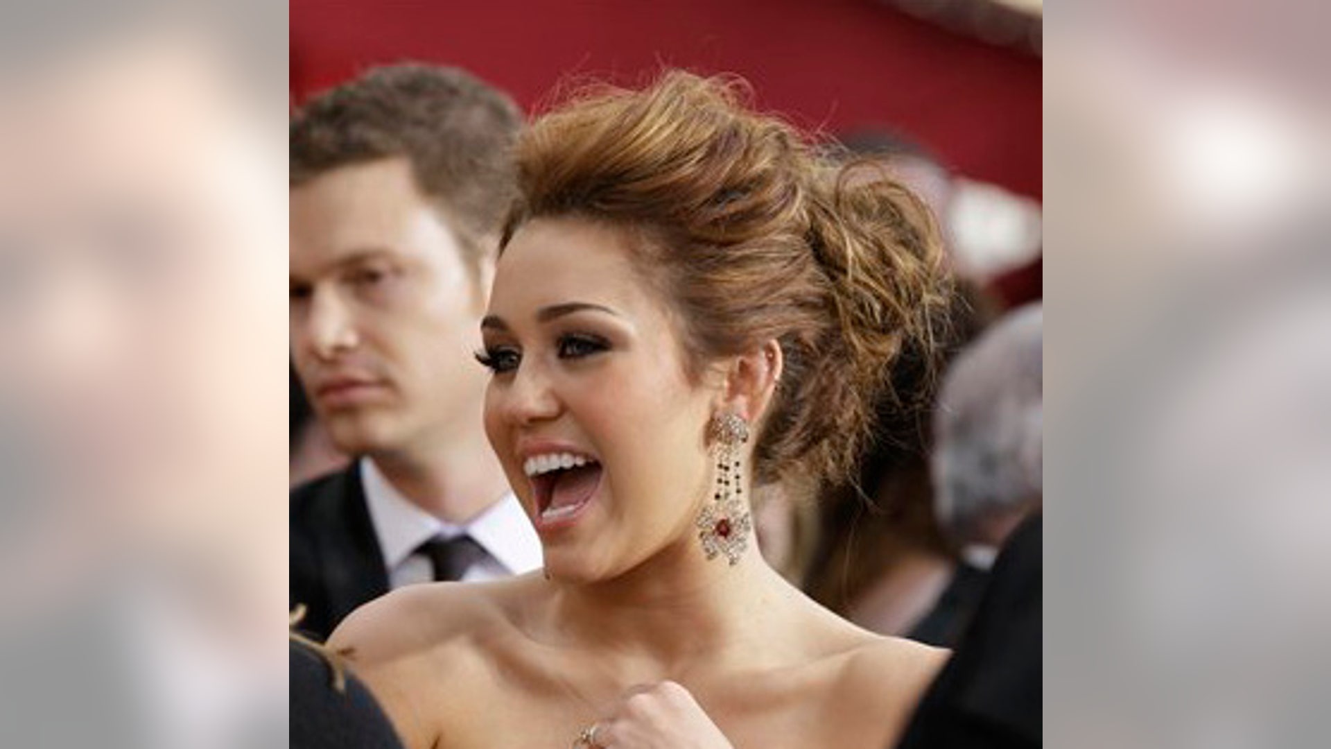 Miley_Cyrus_sdfasdfd