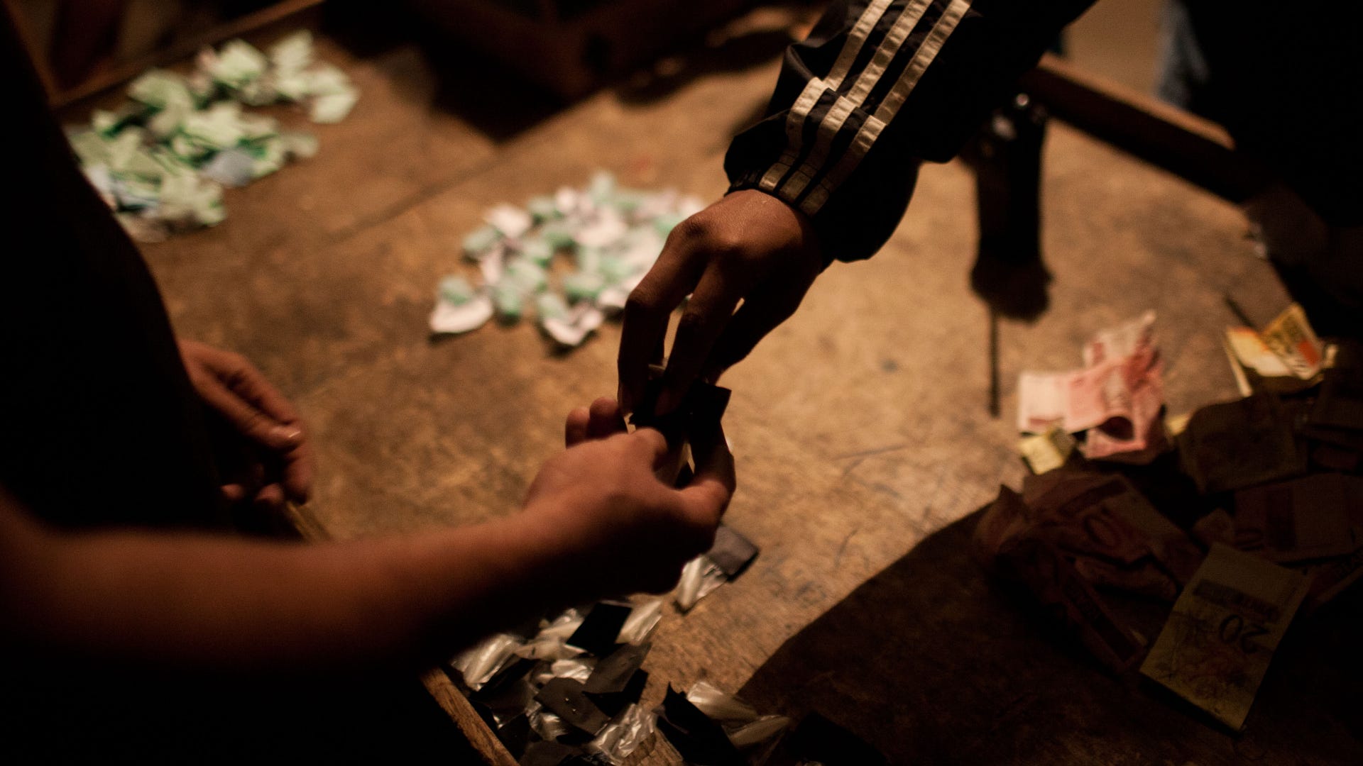 Brazil_Crack_Ban_Grat__10_