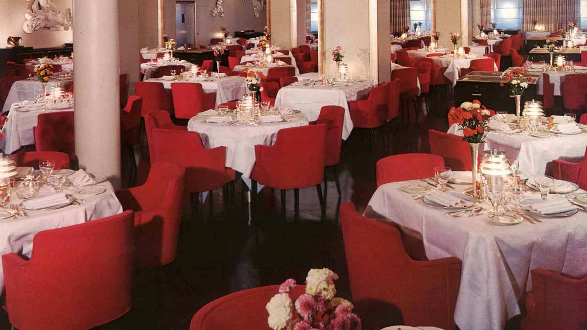 The dining area was once a colorful, inviting space.