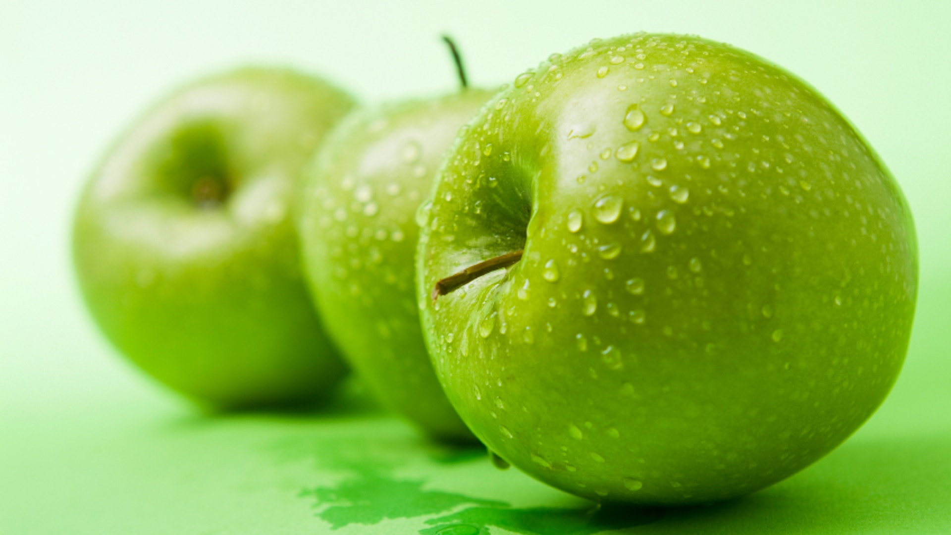 green apples