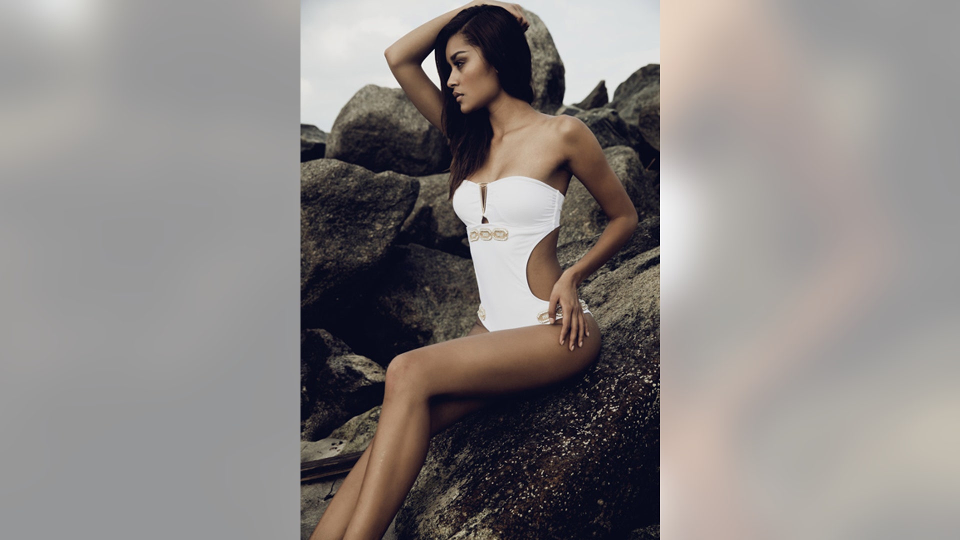 8_Muriel_Villera_by_Jason_Bassett_