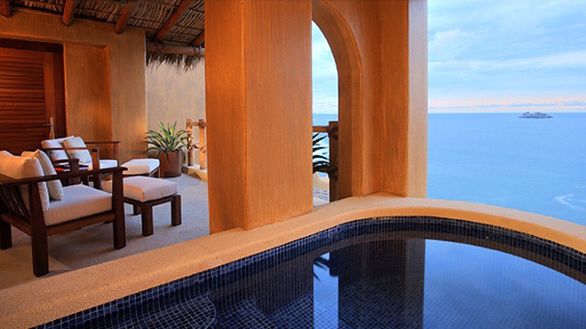 8_capella_ixtapa_private_pools