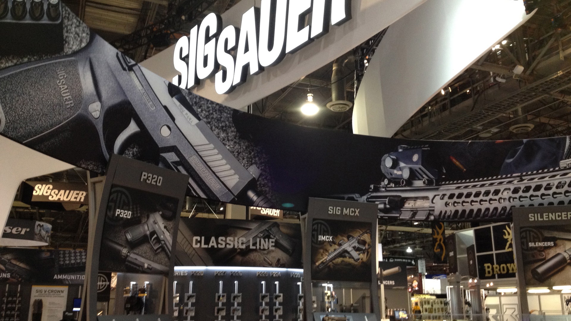 SIG Sauer display