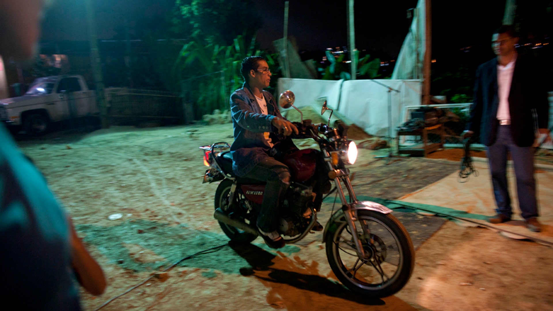 Venezuela_Rapping_Eight