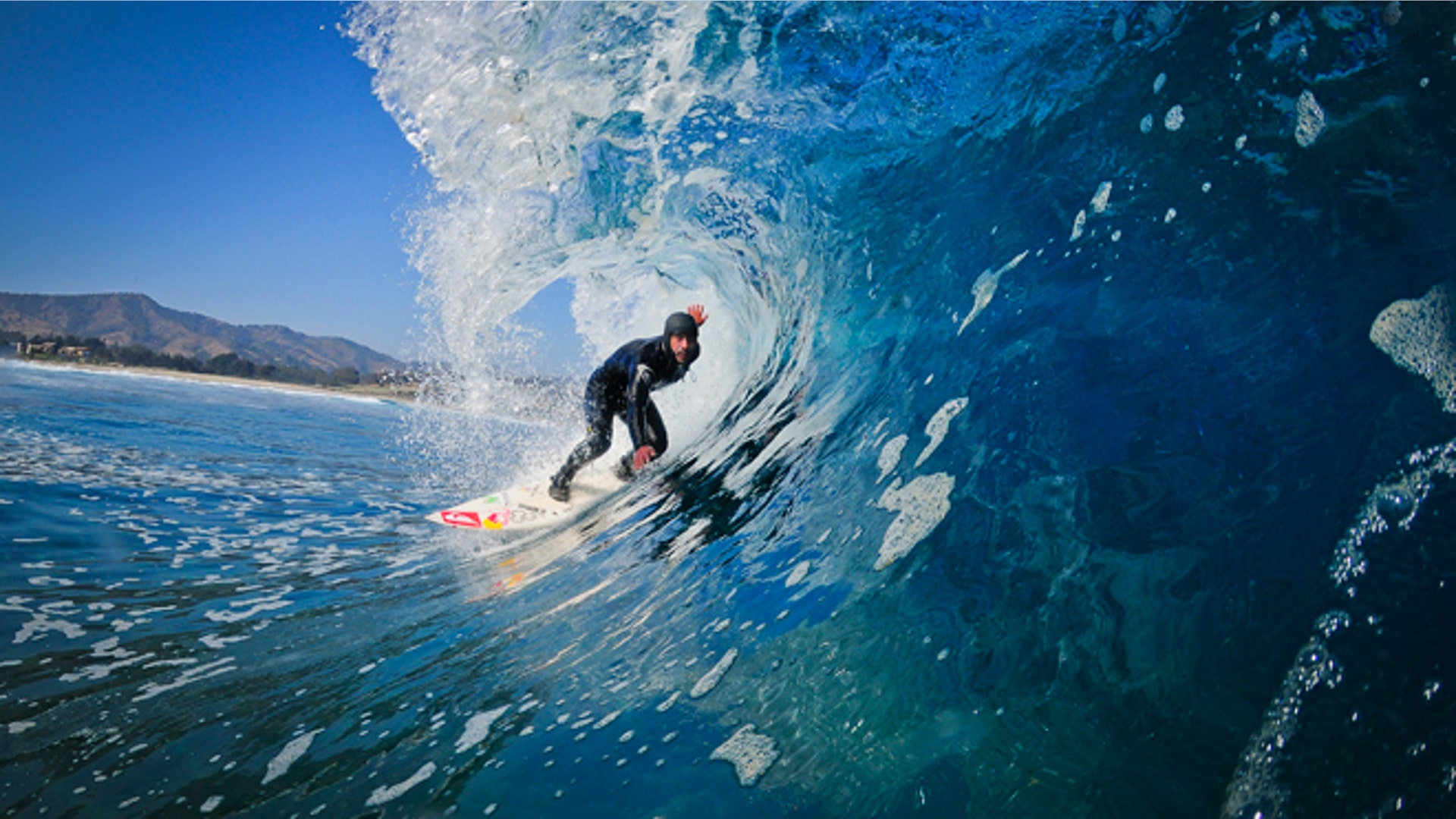 Red_Bull_Surfing__10_