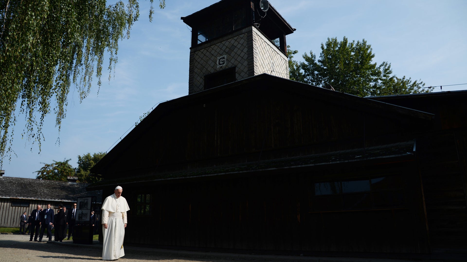 Poland_Pope_Vros__1_