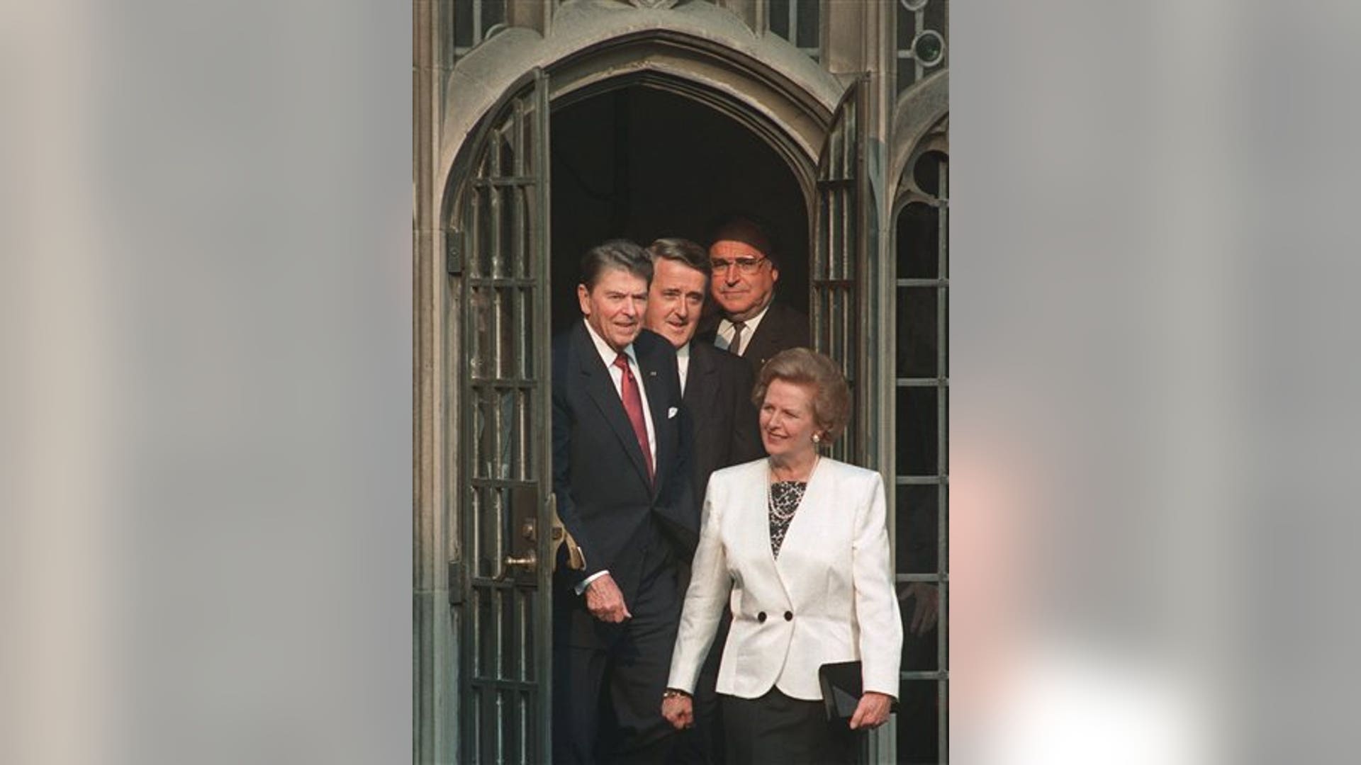 Margaret_Thatcher_18