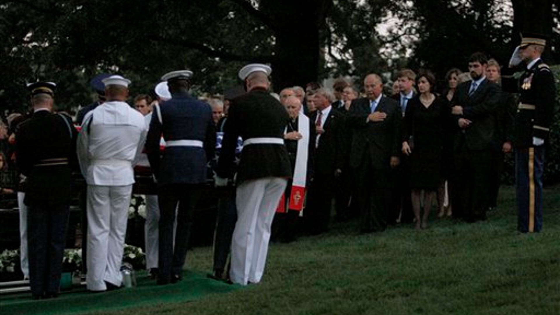 Kennedy_Funeral_Arlin_Saut_5_