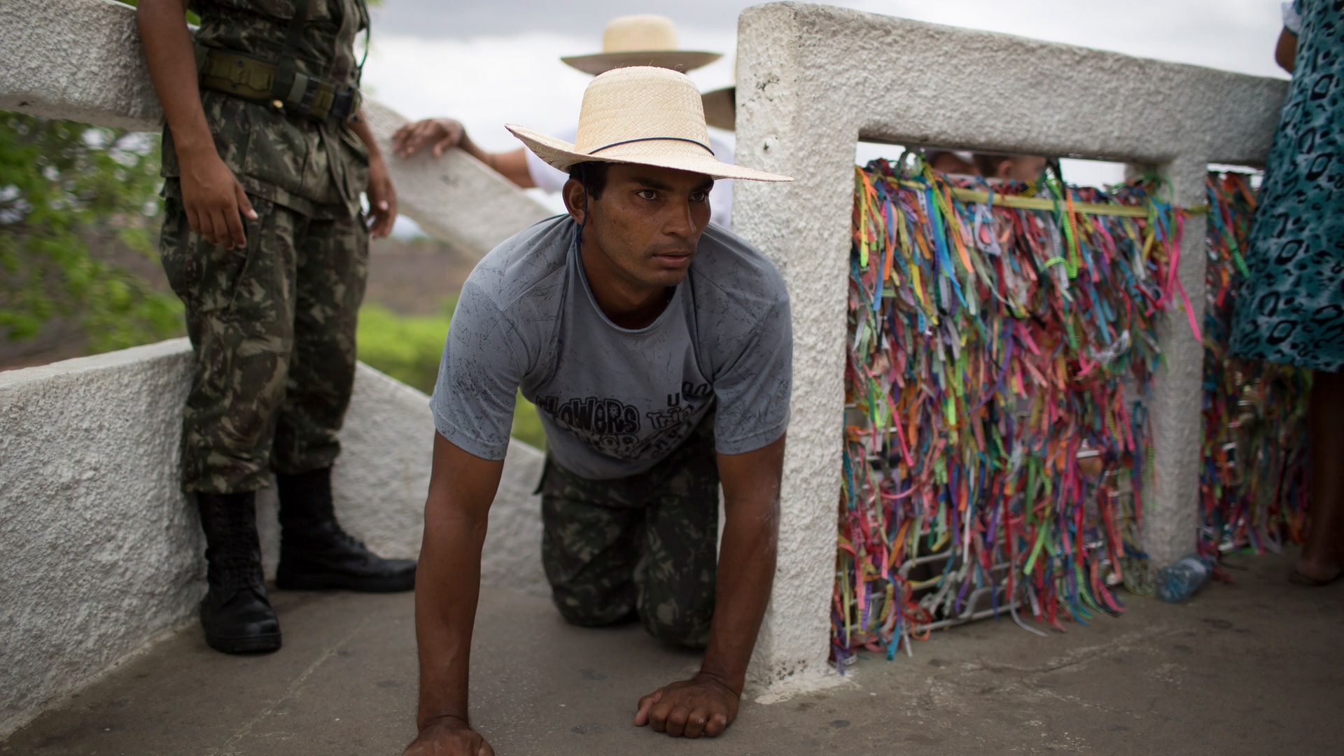 Padre_Cicero_Pilgrims__5_