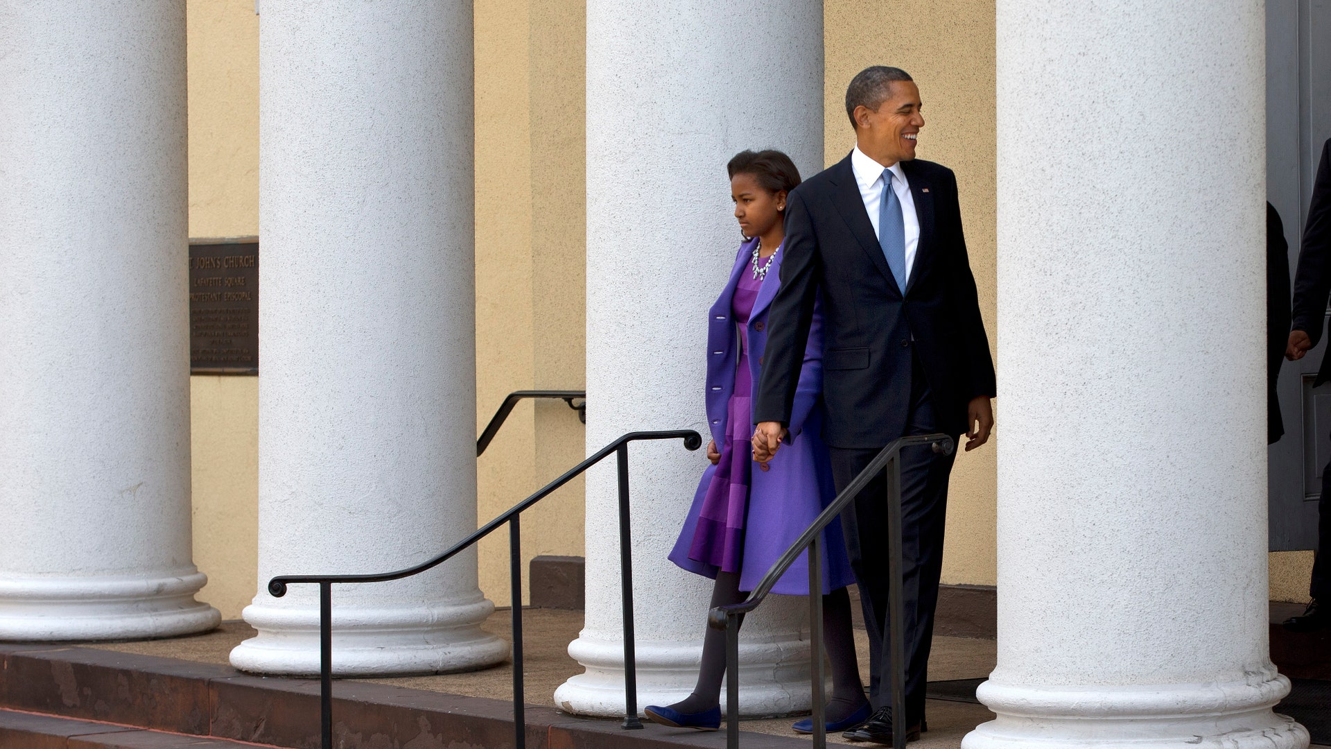 Obama_Swearing_In_2013_church_2