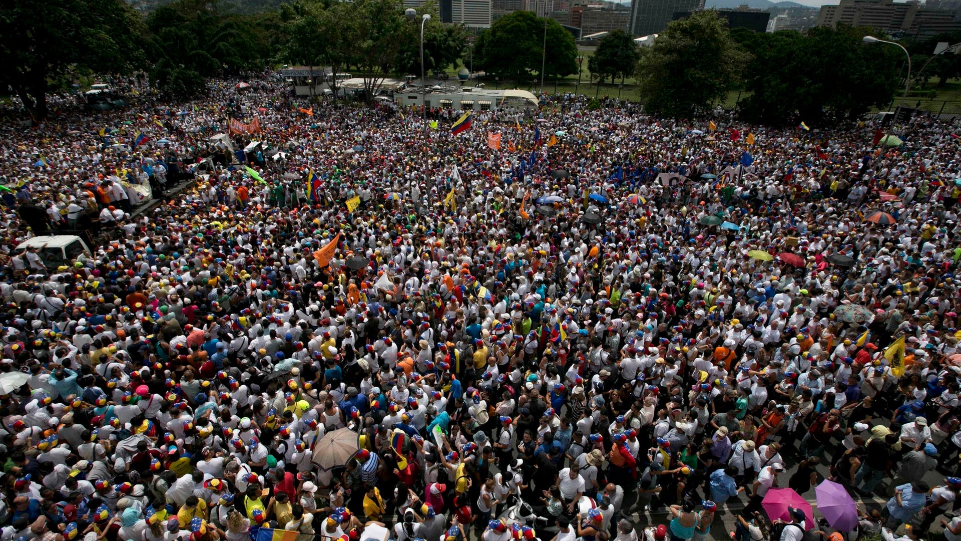 Venezuela_Political_C_Vros__12_