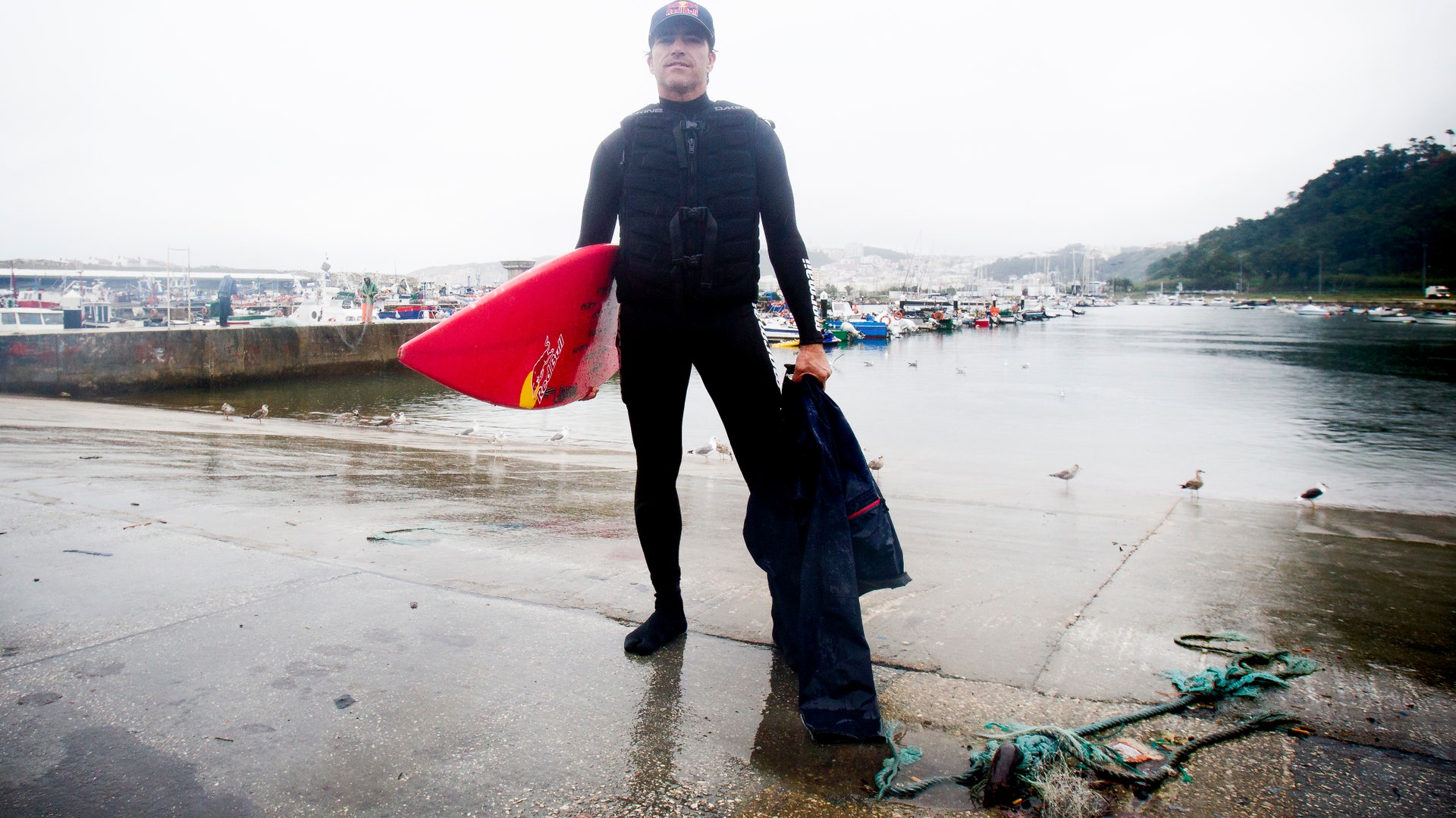 Red_Bull_Surfing__2_