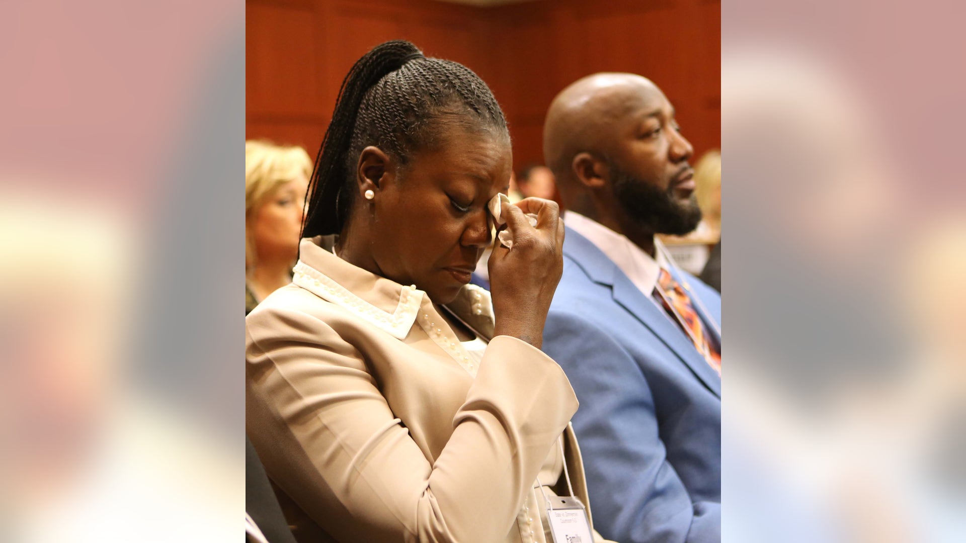 ZIMMERMAN_MARTIN_MOM_CRY