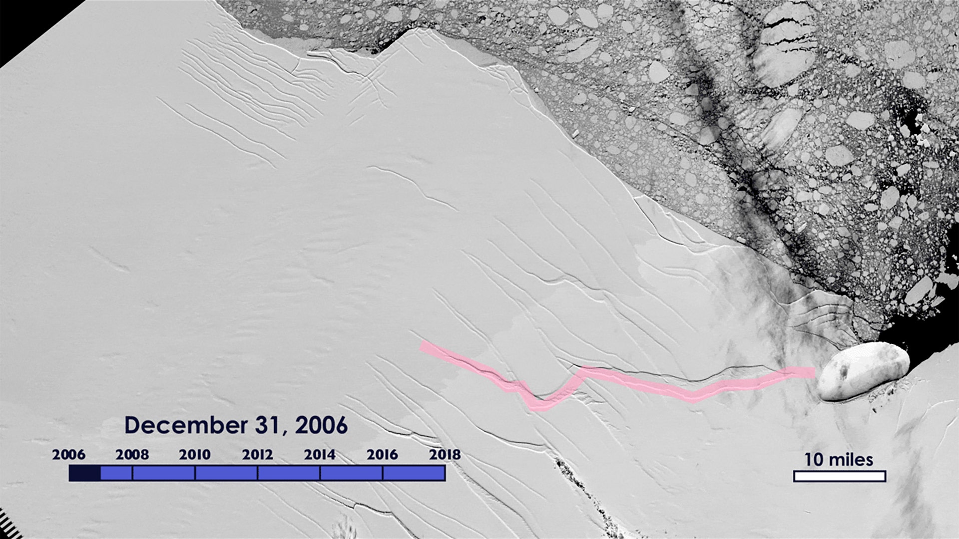 The crack in the ice shelf on December 31, 2006