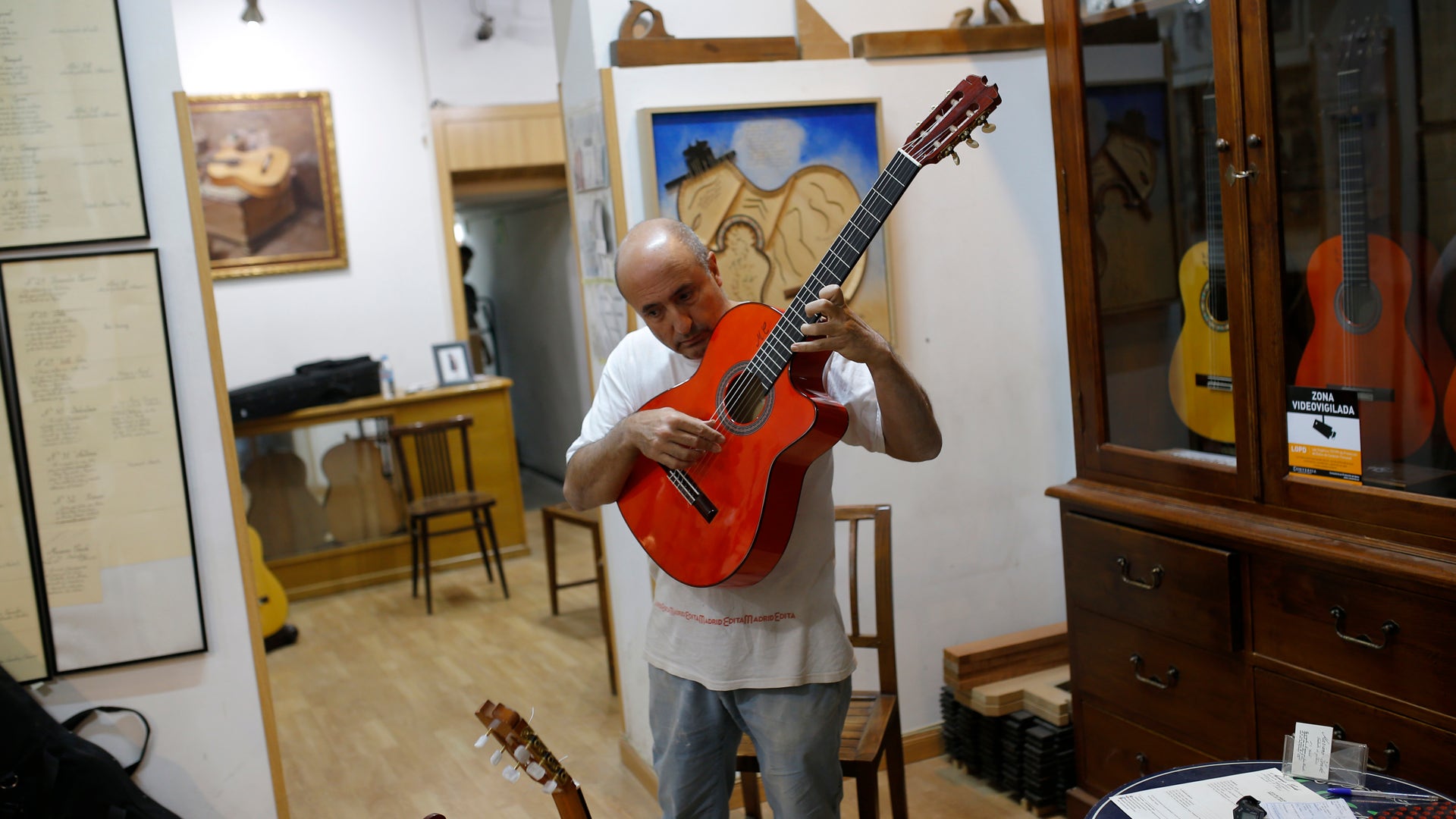 Spain_Conde_Guitars__4_