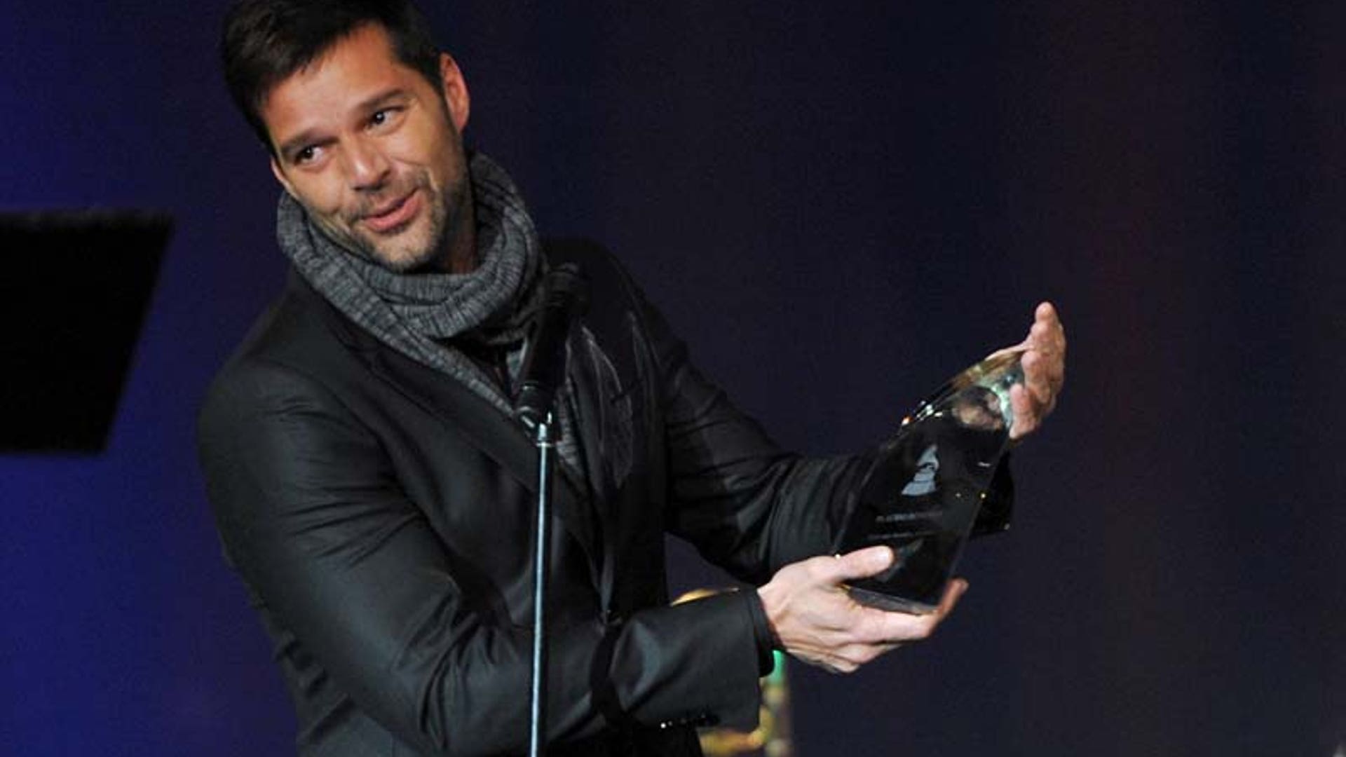 Ricky Martin Presents Award