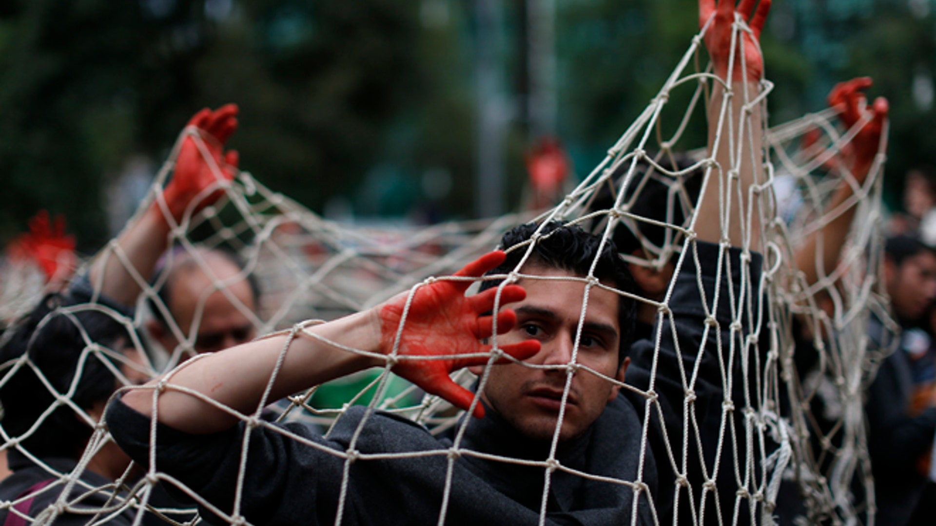 AP_Mex_City_protest_2