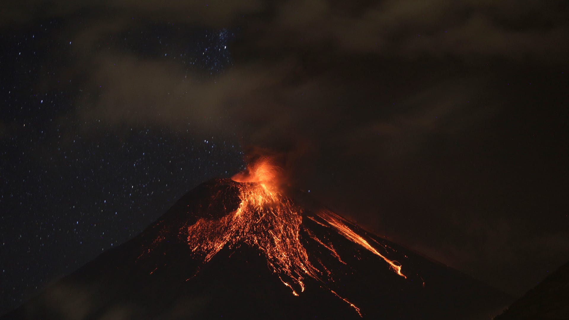 APTOPIX_Ecuador_Tungu_Vros__1_