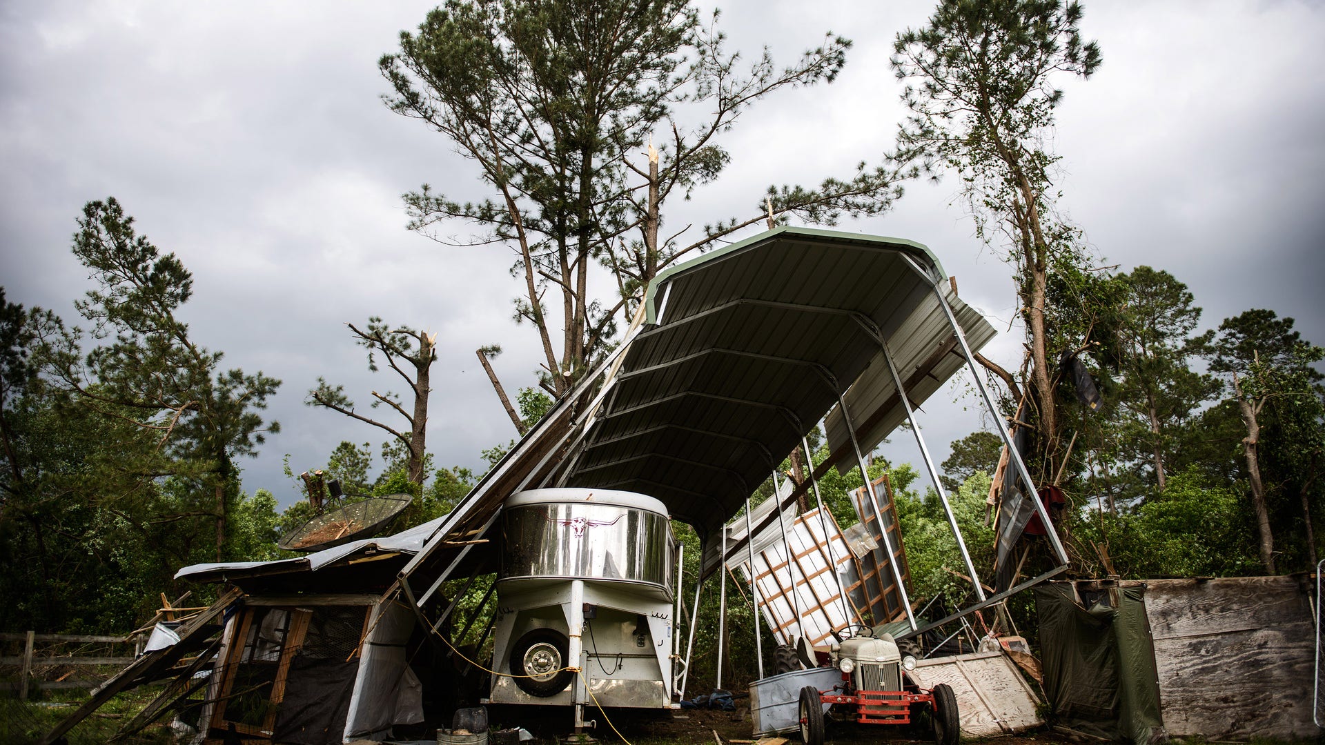 APTOPIX_Severe_Weathe_Vros__2_