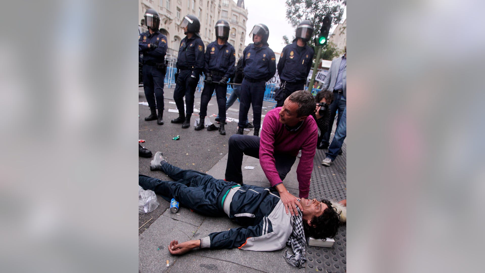 APTOPIX_Spain_Financial_3