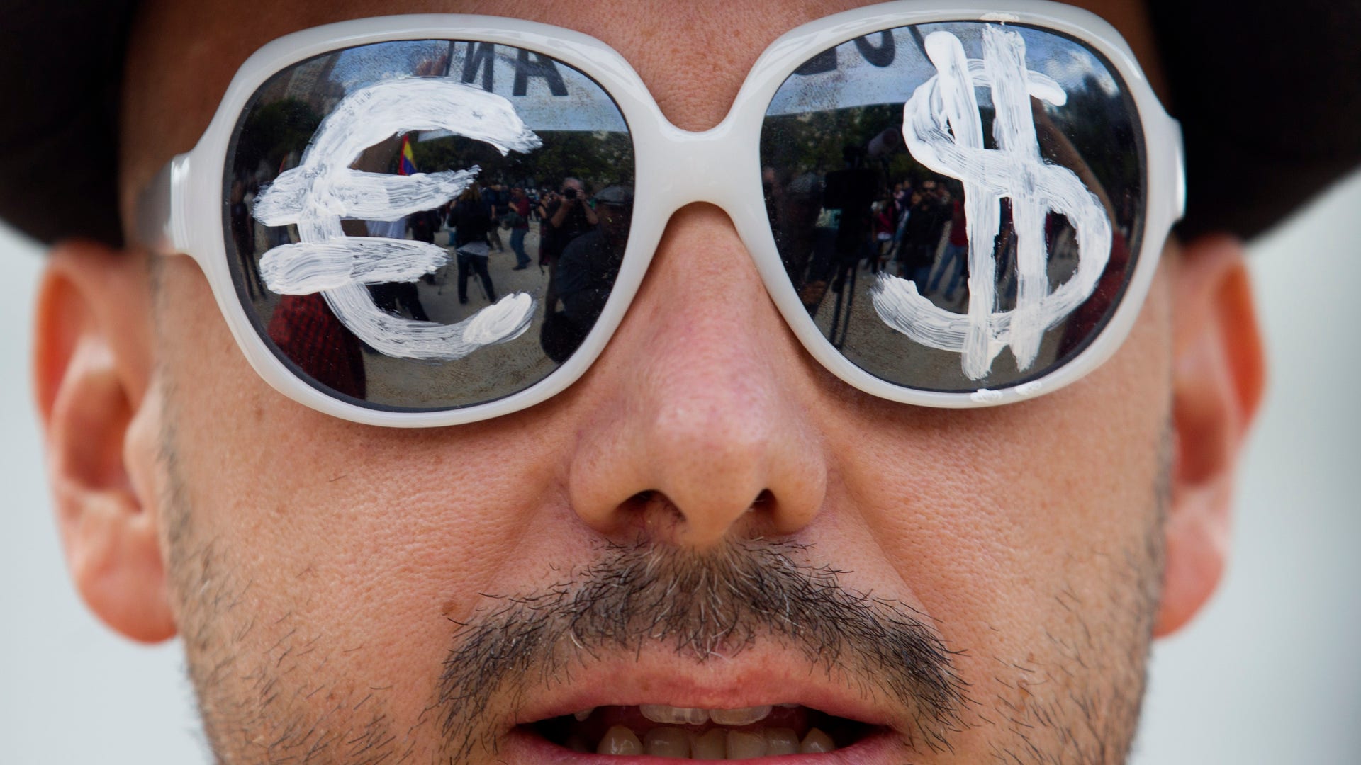 APTOPIX_Spain_Financial_9