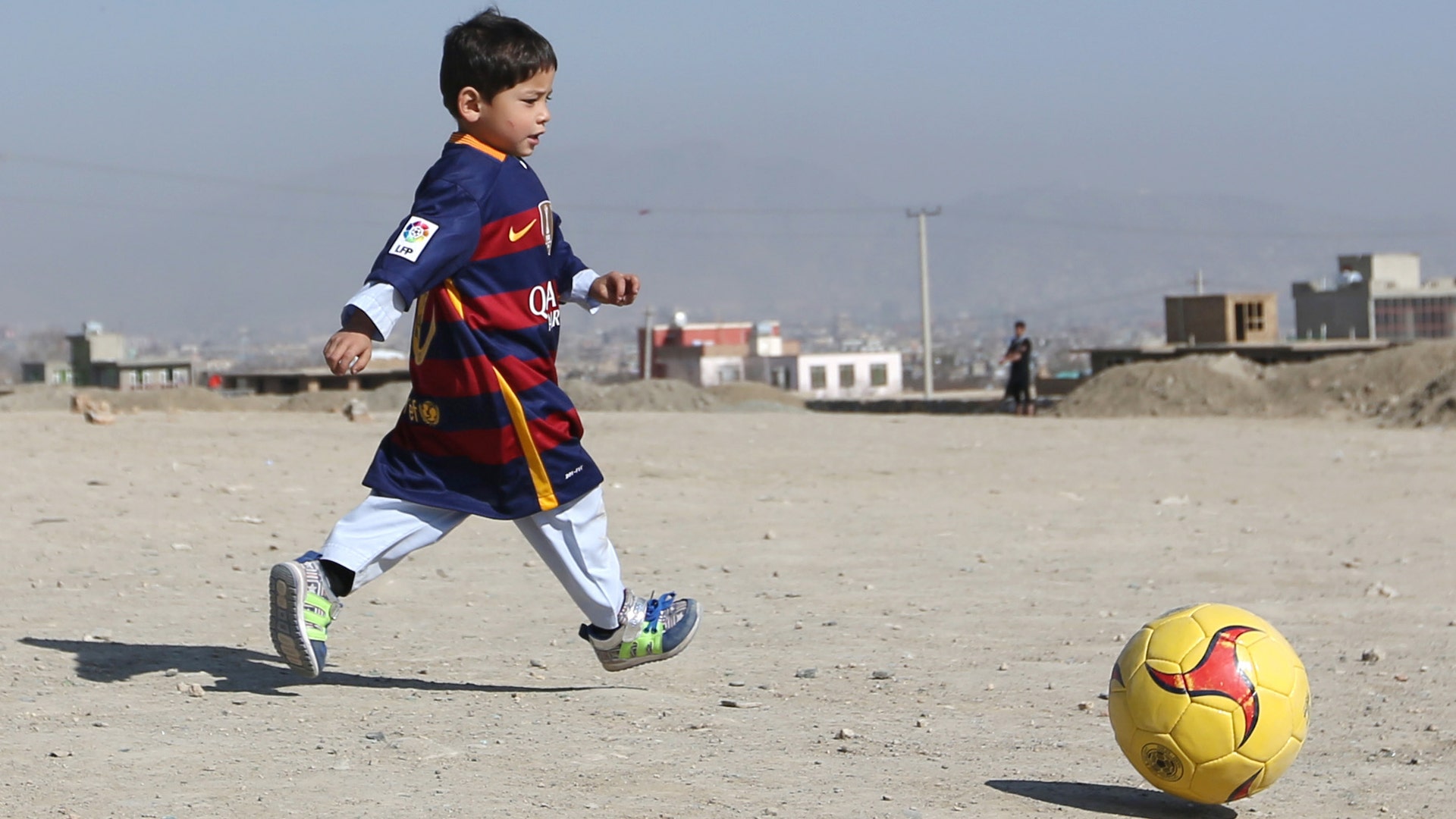 Afghanistan_Messi_Shi_Llen