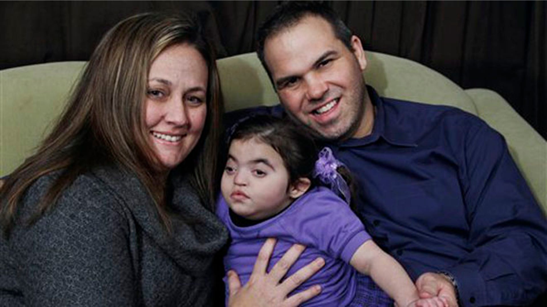 Amelia_Rivera_and_parents