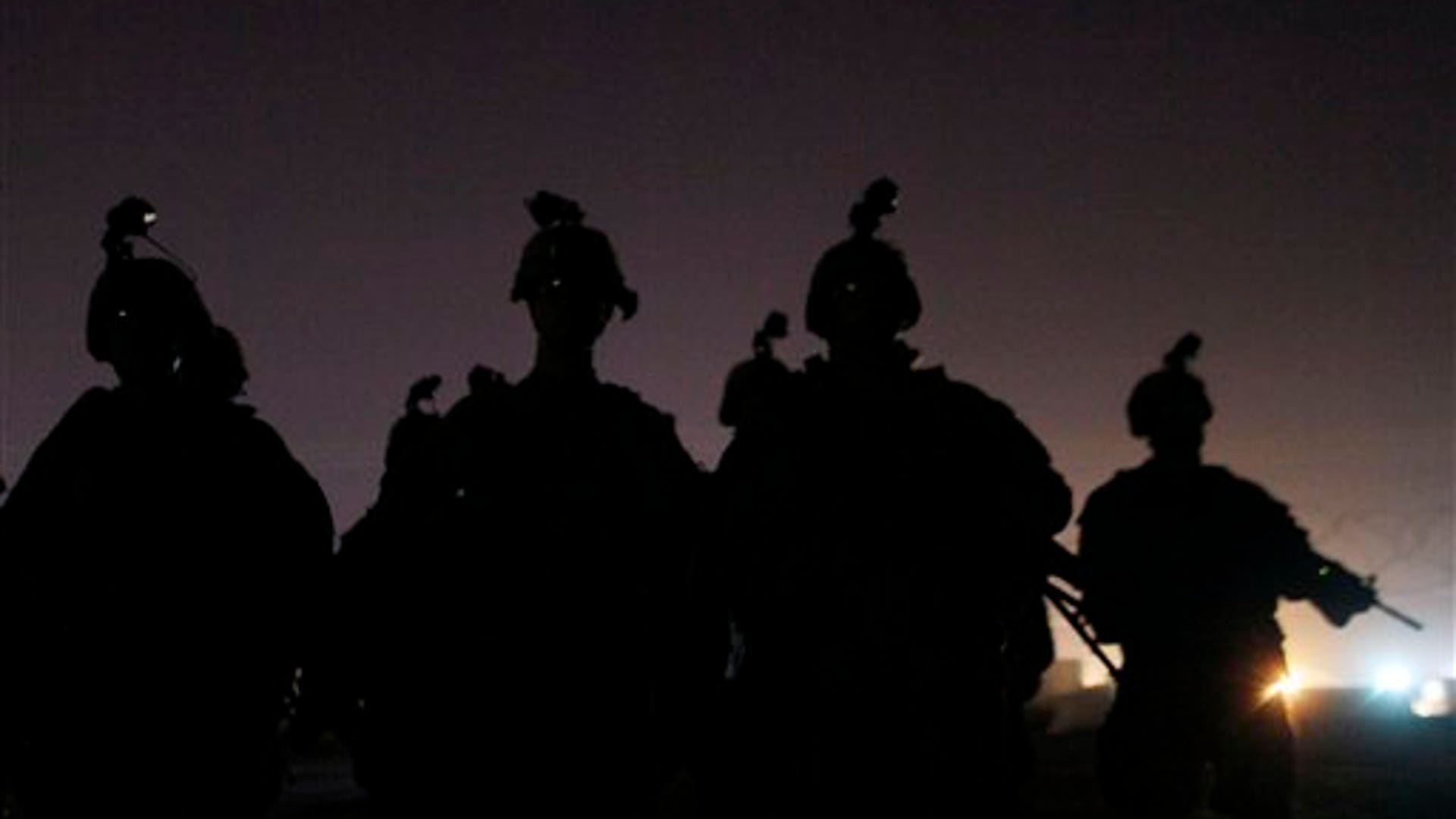 American_Troops_in_Iraq_Head_Home__10_