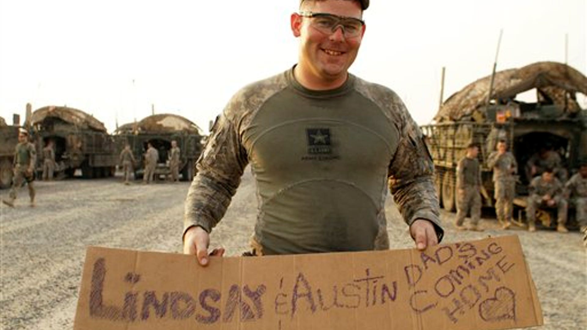 American_Troops_in_Iraq_Head_Home__14_