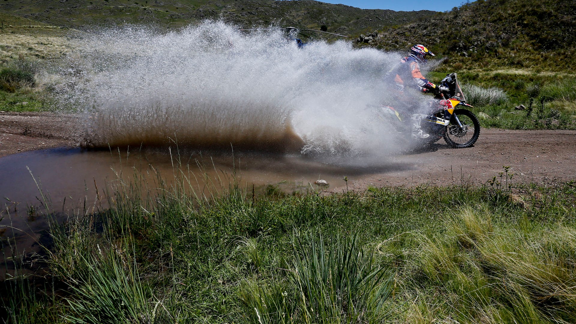 Argentina_Dakar_Rally_Vros__10_
