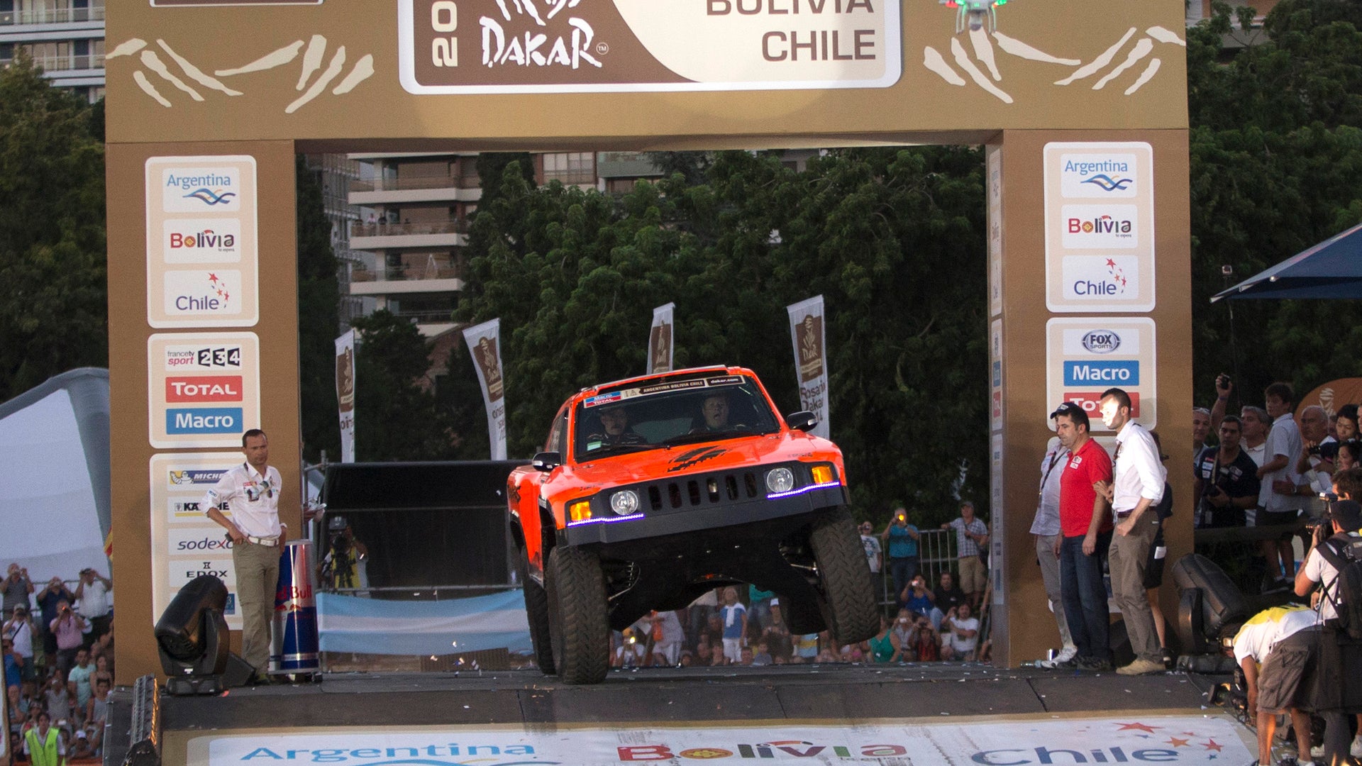 Argentina_Dakar_Rally_Vros__17_