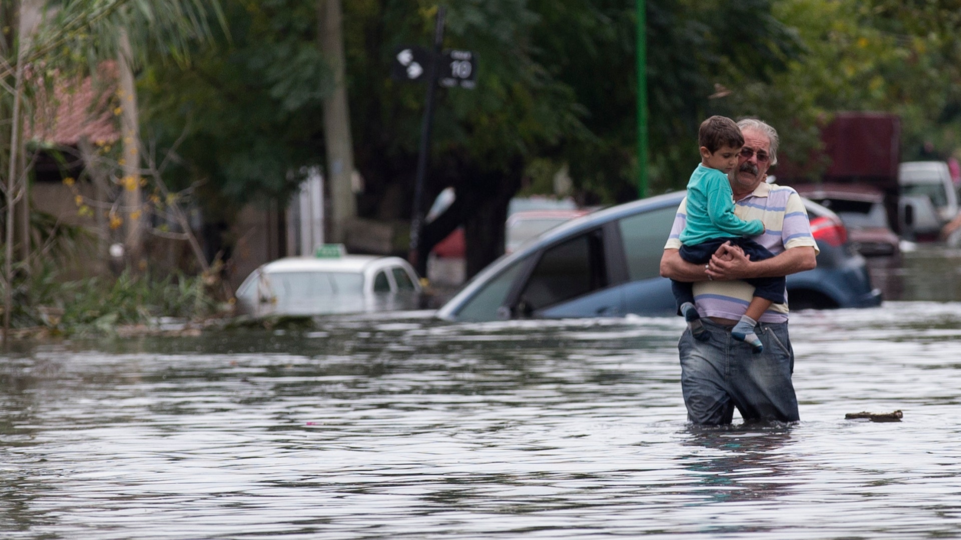 Argentina_Deadly_Rain3
