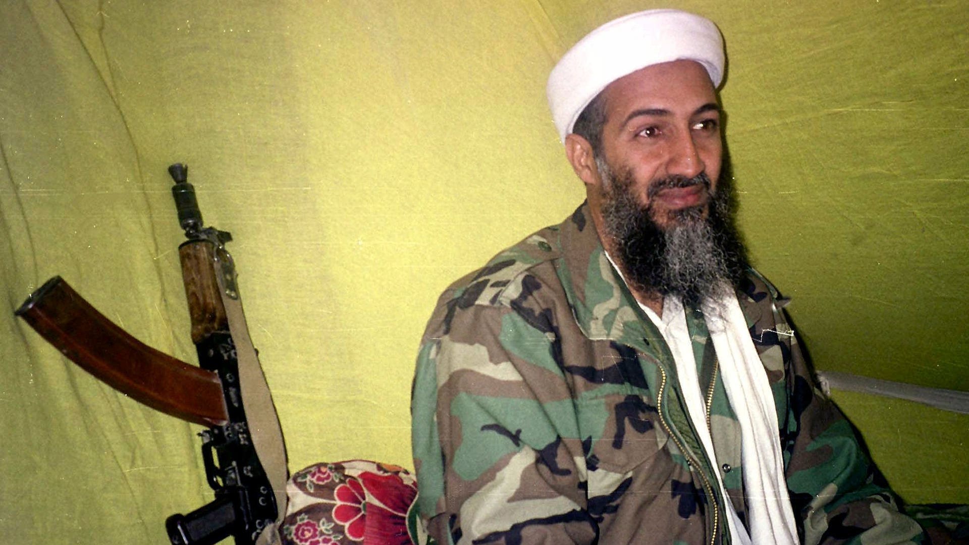 Osama bin laden. Усама Бен Ладен. Усама Бен Ладен фото. Мухаммад Бен Ладен. Бен Ладен без бороды.