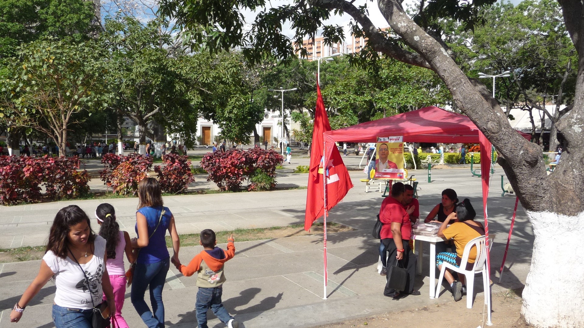 Bolivar_Square_Venezuela__3_