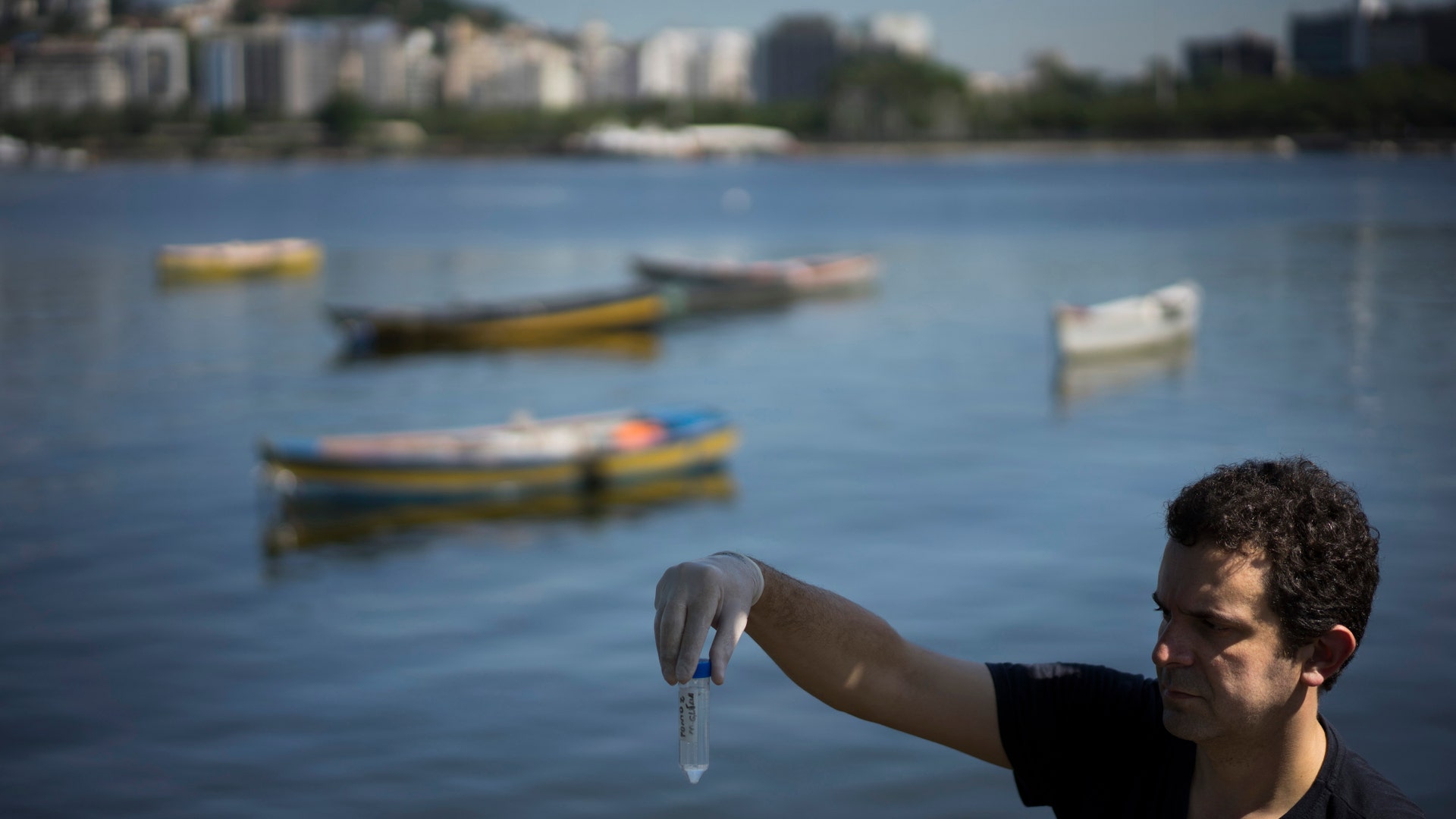 Brazil_Filthy_Water_Vros__3_