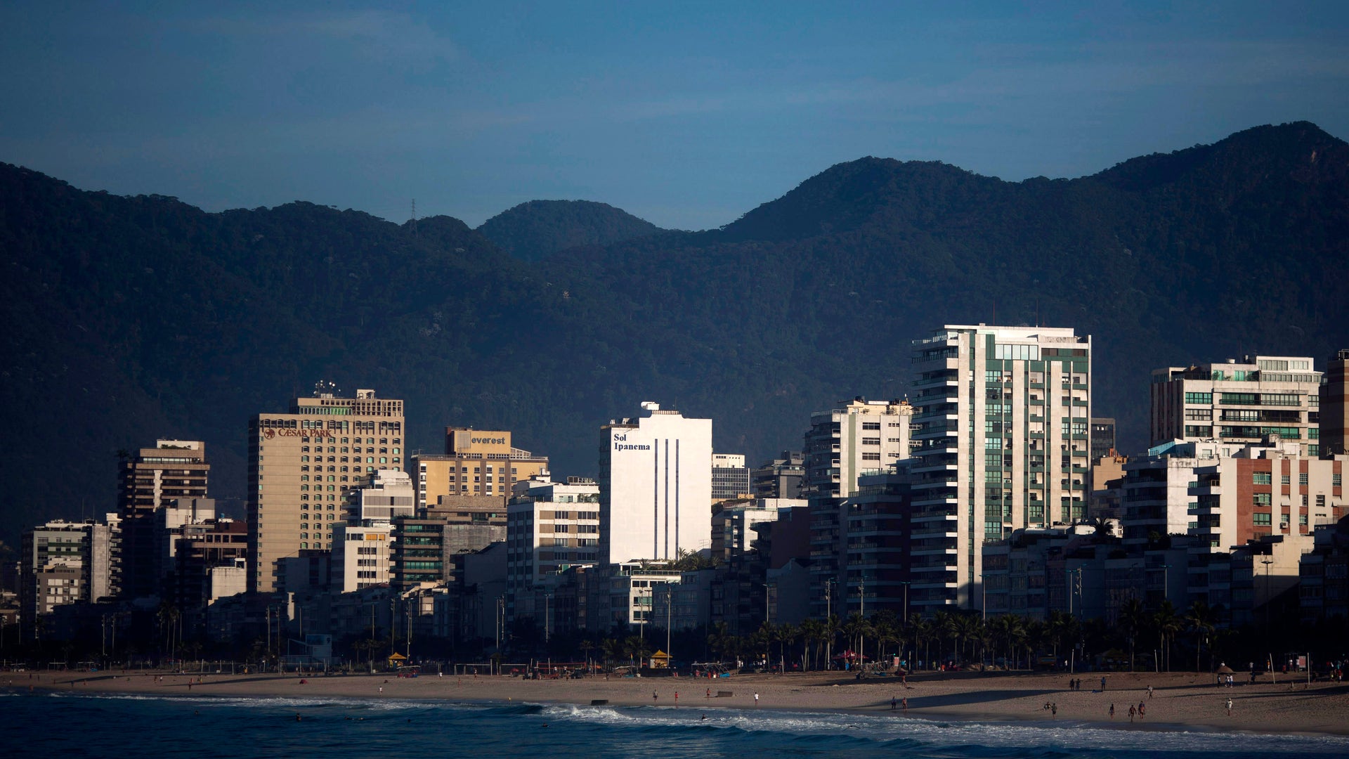 Brazil_Red_Hot_Rio_1