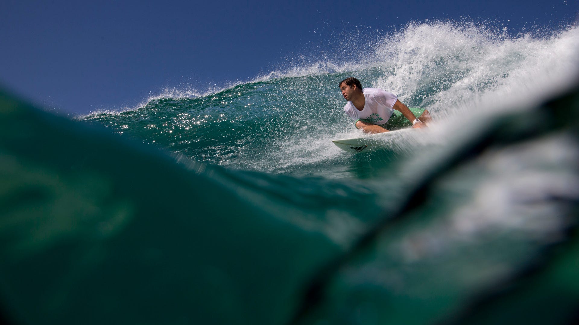 Brazil_Slum_Surfing__2_