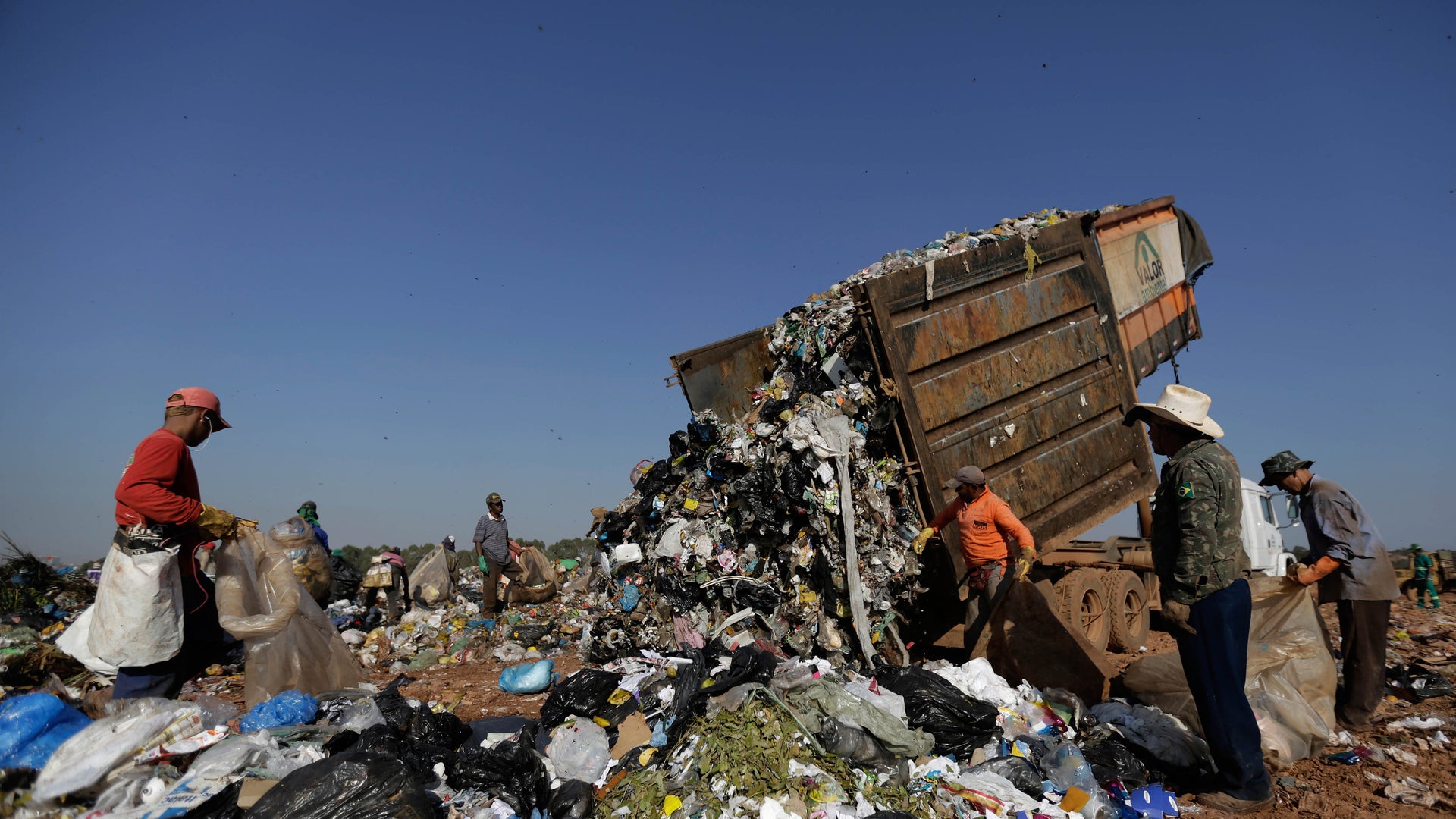 Trash pickers in Brazil worry about end of dump Fox News