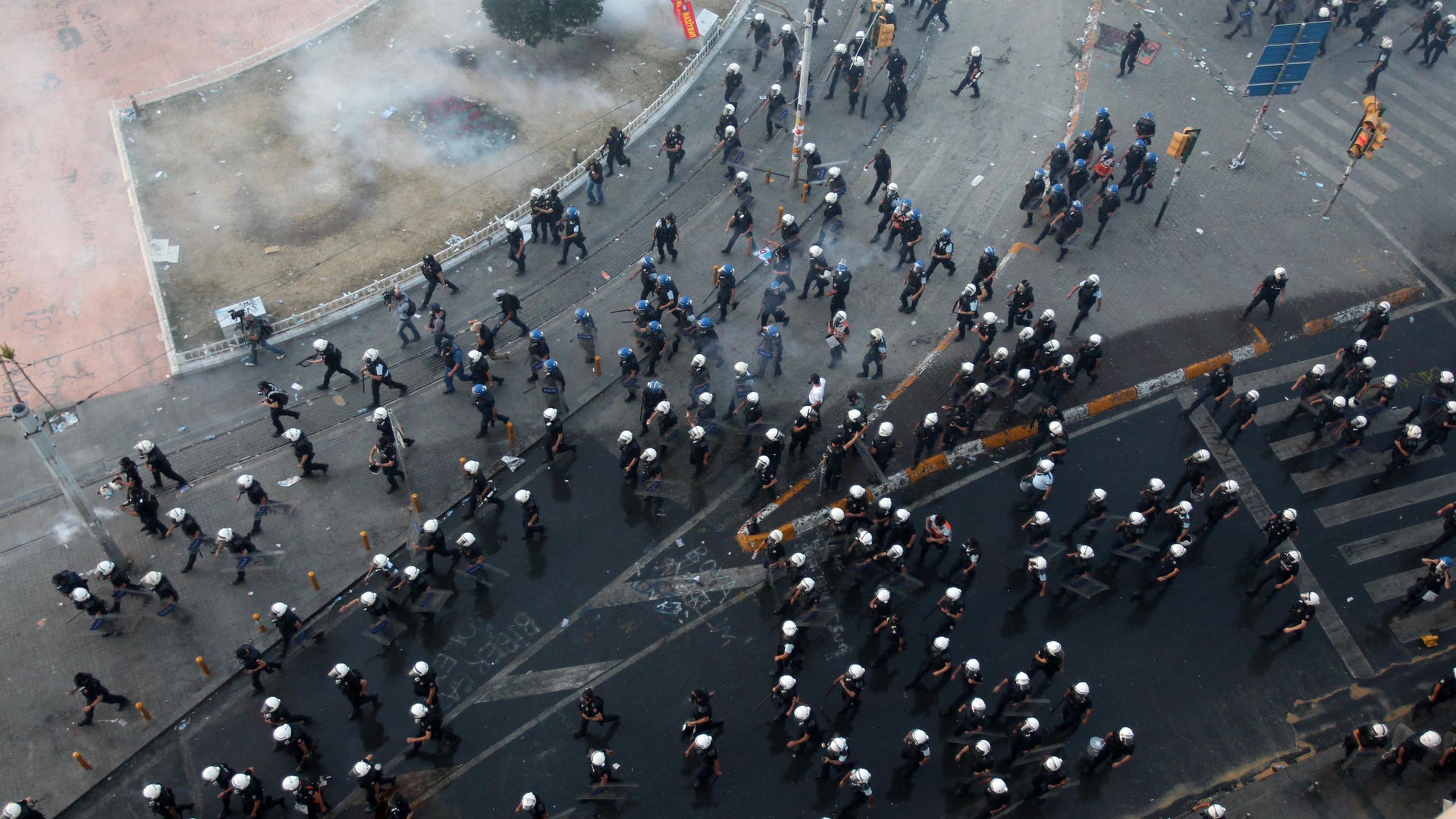 Brazil_Turkey_Tear_Gas__10_