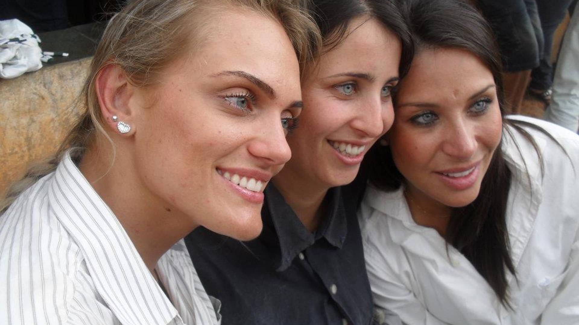 Brazil_Women_Town__2_