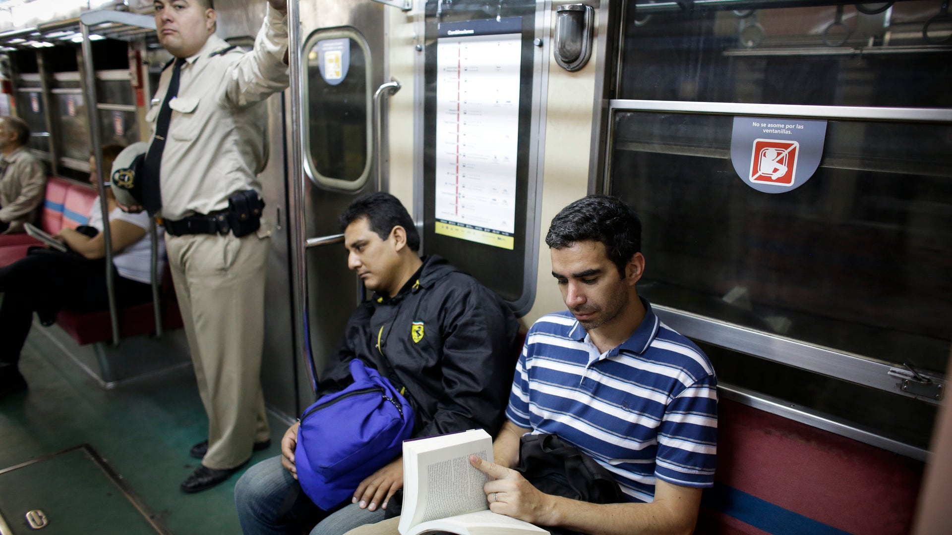 Buenos_Aires_Bookstores__3_
