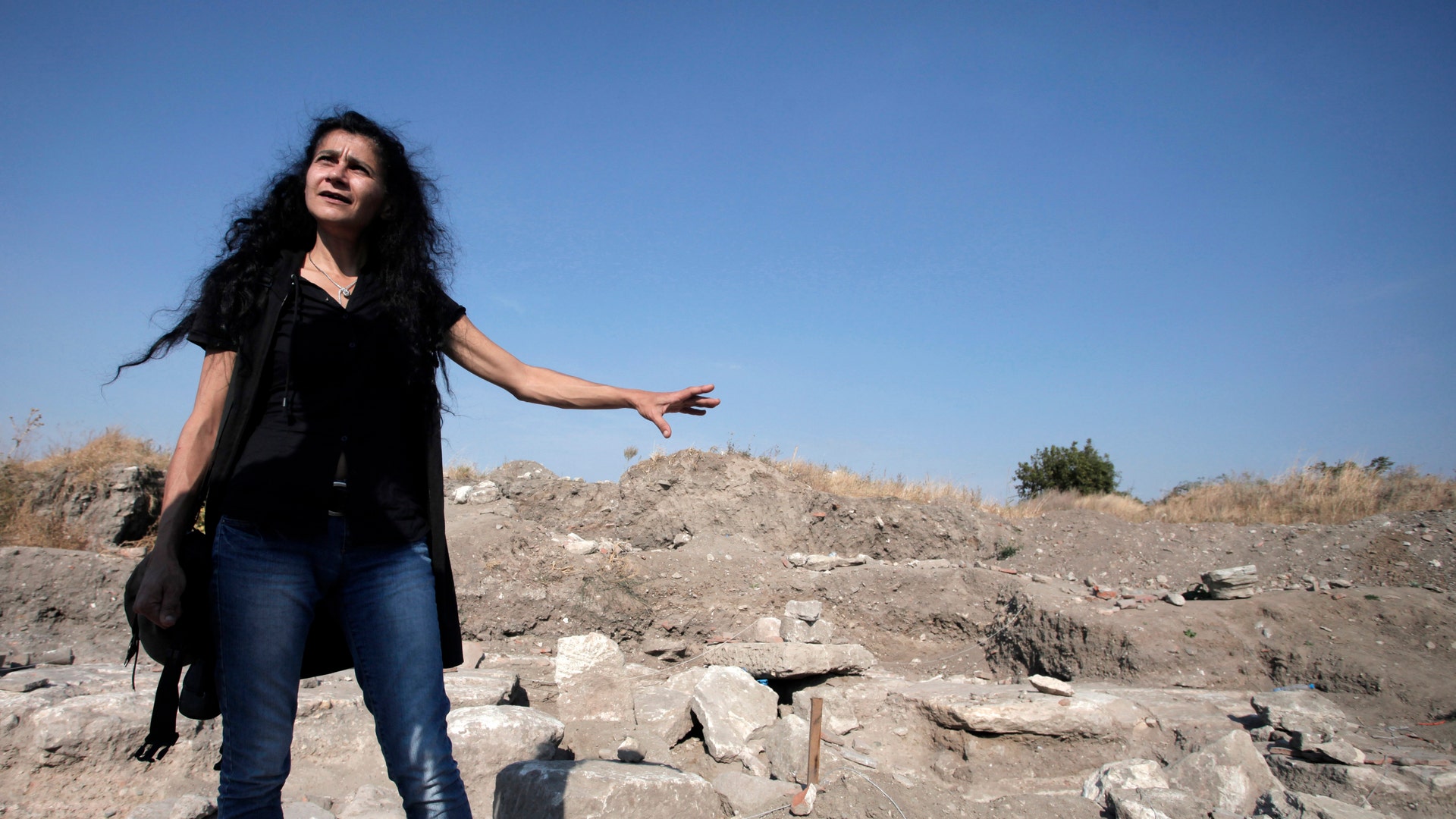 Bulgaria_Looted_Treasure_8