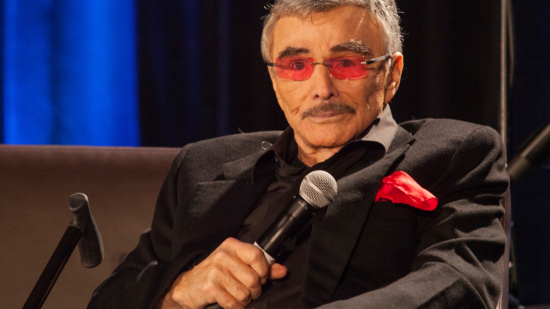 Burt Reynolds at the Wizard World in Chicago Comic Con in 2015.