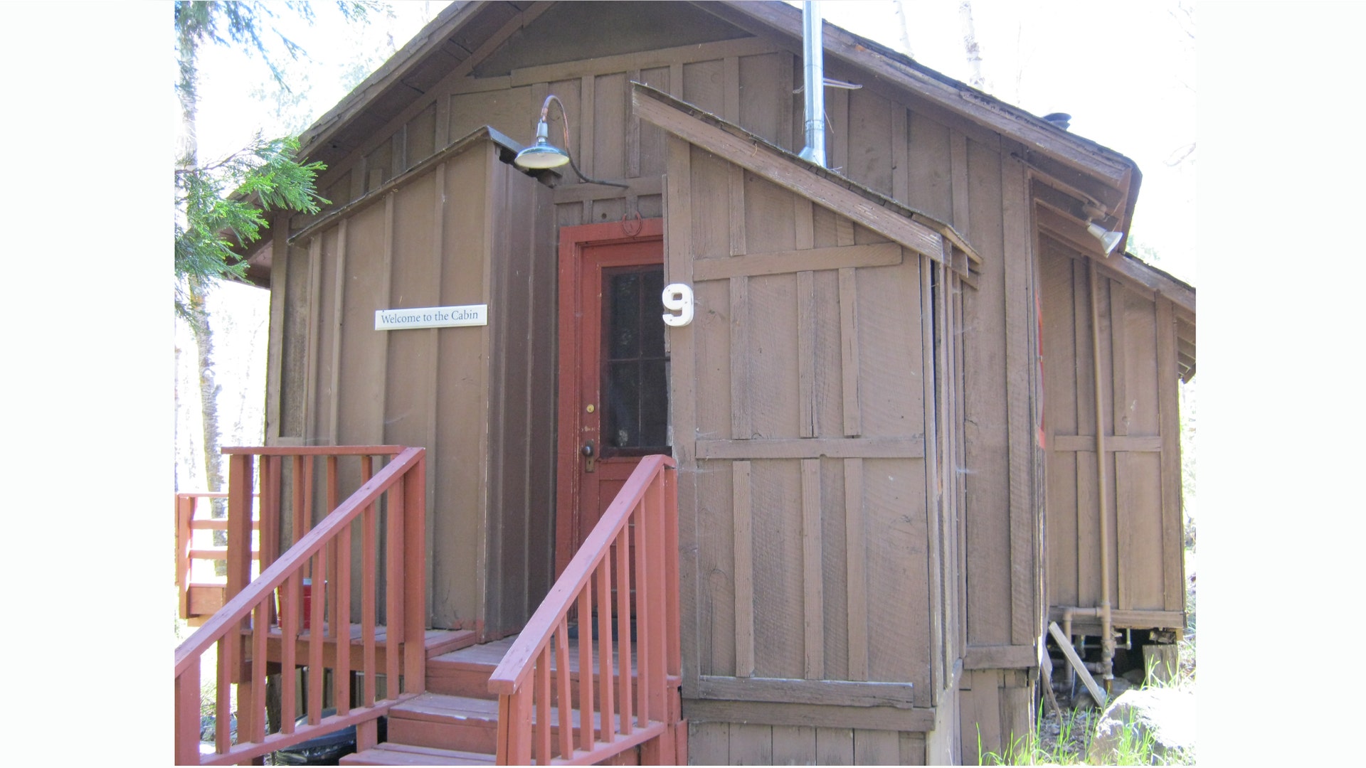 Cabin_9