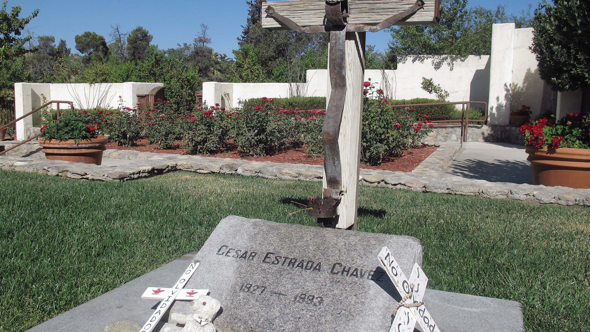 Cesar_Chavez_Grave