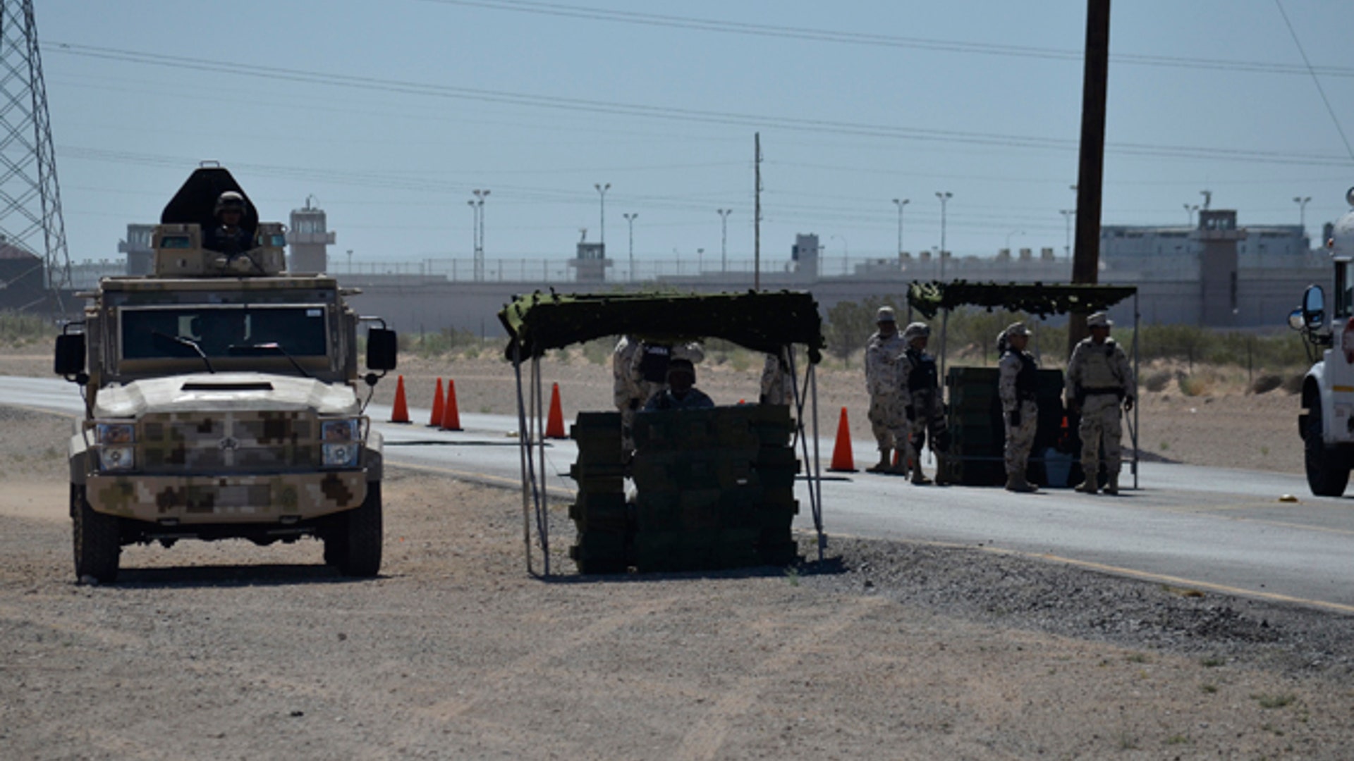 Chapo_in_Juarez_Latino6