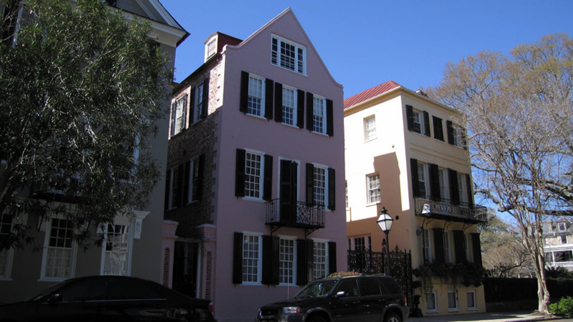 1…Delve into Downtown's Architectural Riches